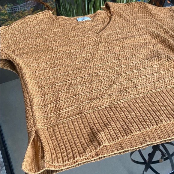 NEW Lucky Brand Orange Knitted Loose Fitting Cropped Sweater, Small - Picture 3 of 10